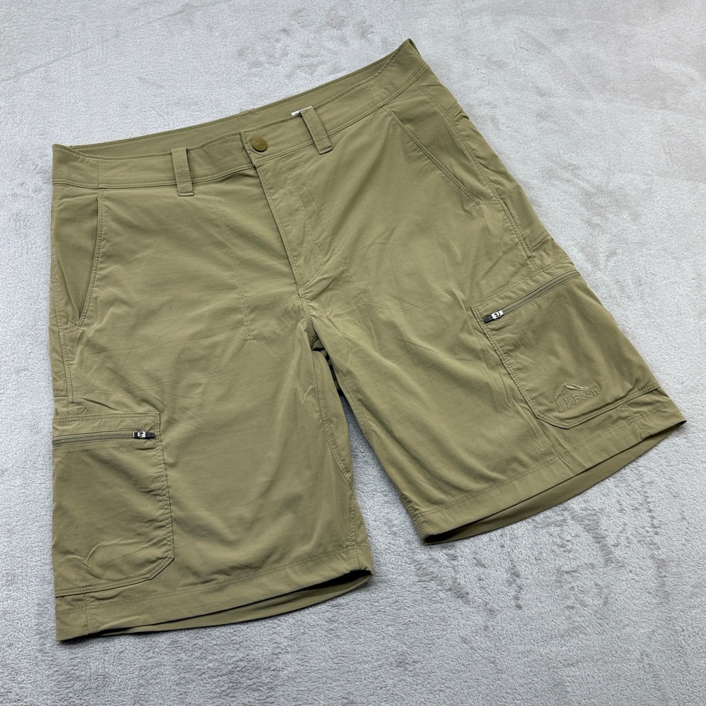 L.L. Bean Cargo Shorts Mens 33 Green Hiking Outdoor Stretch 10" Inseam Camping